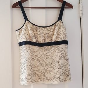 Ann Taylor Lace Top Size 8P Side Zip